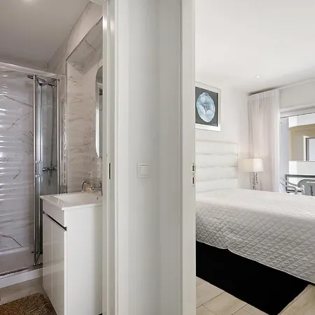 Apartment Natalina T2 *